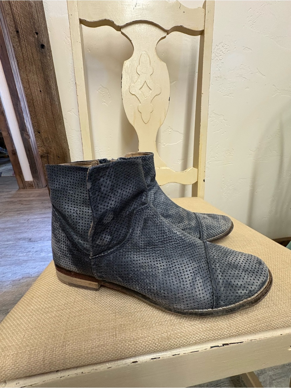 Free People Men's Perforated Chukka Boots in Charcoal